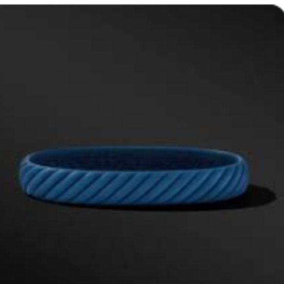 David Yurman Robin Hood CABLE BLUE RUBBER BRACELET M - Picture 1 of 1